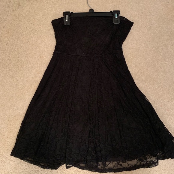 Black mini dress - Picture 1 of 1